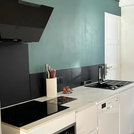 Hébergement de vacances Maison Proche Centre Et Circuit Avec Jardin Le Mans