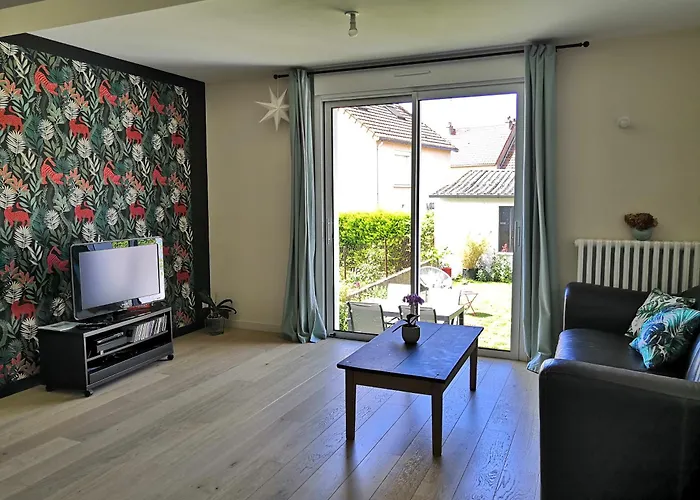 Maison Proche Centre Et Circuit Avec Jardin Casa de Férias *