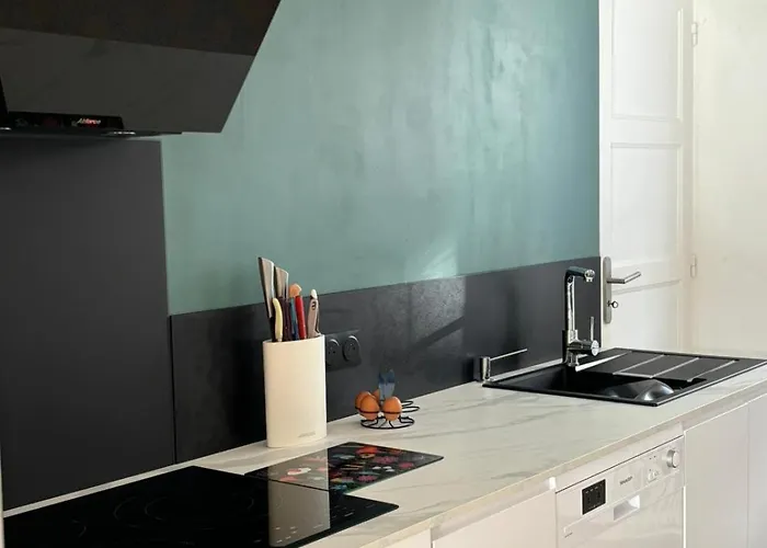 Casa de Férias Maison Proche Centre Et Circuit Avec Jardin Le Mans