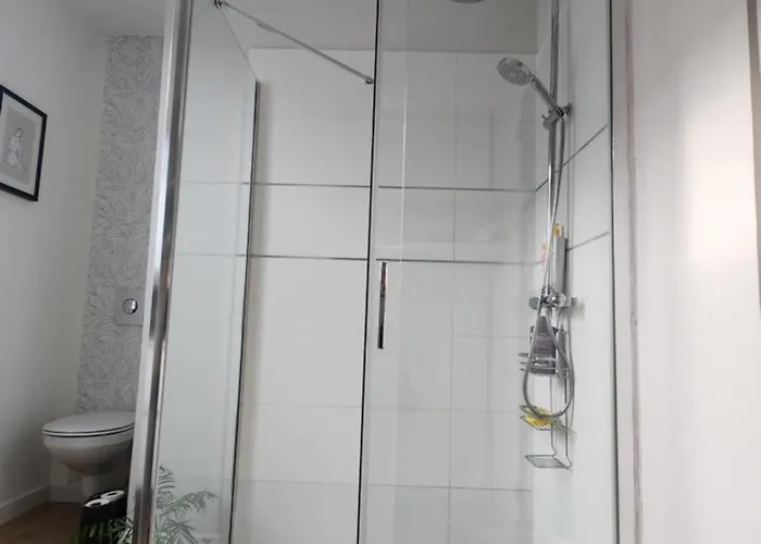 Maison Proche Centre Et Circuit Avec Jardin Casa de Férias